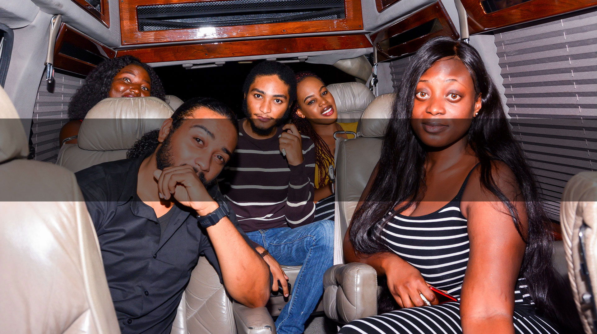 real-tour-africa-slide-overlay
